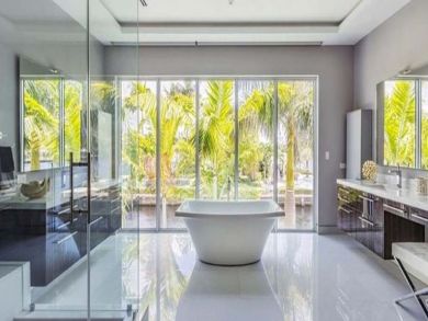 Luxury Six Bedroom Vacation Home in Fort Lauderdale