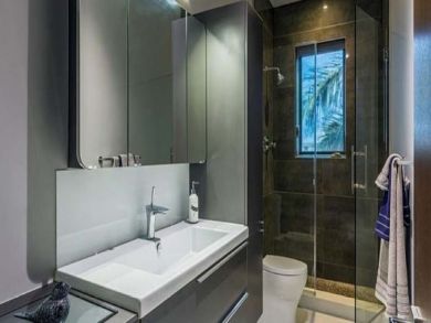 Luxury Six Bedroom Vacation Home in Fort Lauderdale