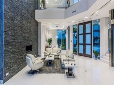 Luxury Six Bedroom Vacation Home in Fort Lauderdale