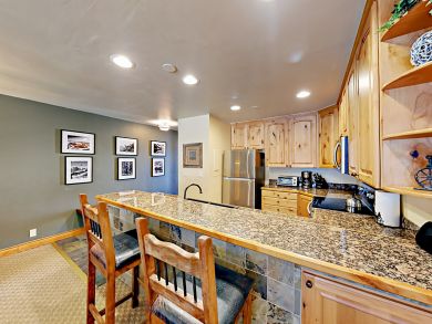 Avon Condo 936323