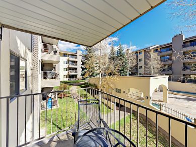 Avon Condo 936323