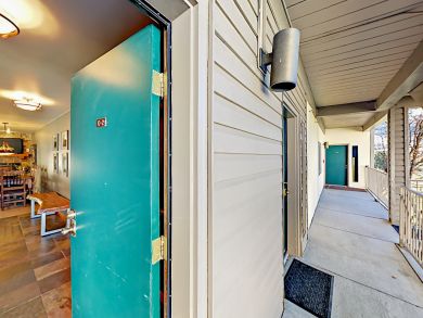 Avon Condo 936323