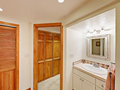 Vail Lionshead Condo 936335 Vail Lionshead Condo 936335
