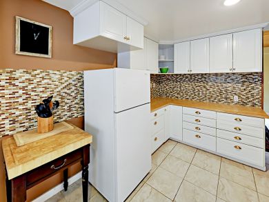 Nice 2 Bedroom Vacation Condo Sleeps 7 Guests in West Vail