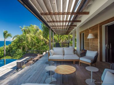 St. Barts Home 936396