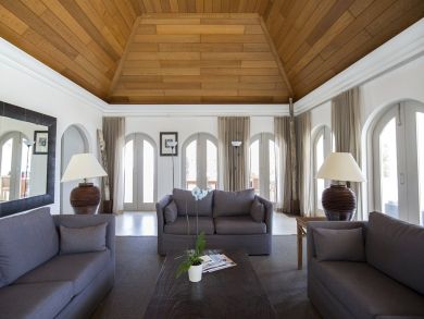St. Barts Home 936398