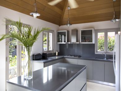 St. Barts Home 936398