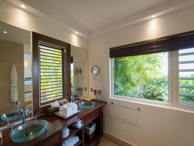 St. Barts Home 936403