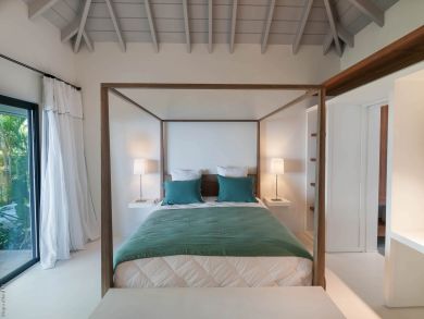 St. Barts Home 936407