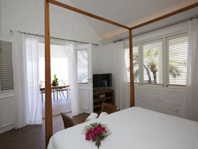 St. Barts Home 936419