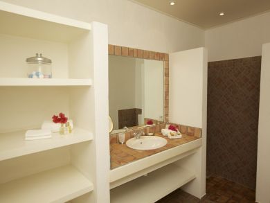 St. Barts Home 936419