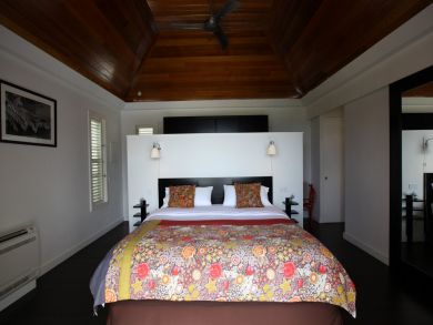 St. Barts Home 936420