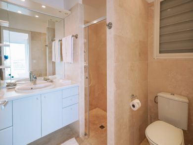 St. Barts Home 936427