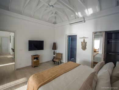 St. Barts Home 936428