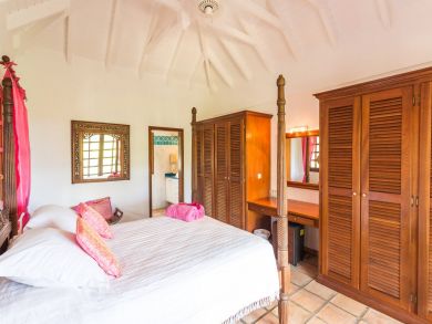 St. Barts Home 936437