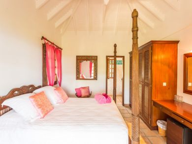 St. Barts Home 936437