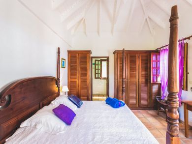 St. Barts Home 936437