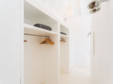 St. Barts Home 936443