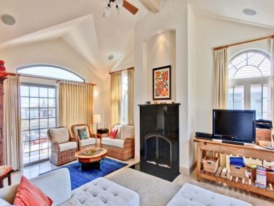 Four Bedrooms Walk to Beach Access Santa Cruz Luxury