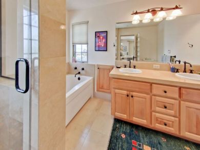 Four Bedrooms Walk to Beach Access Santa Cruz Luxury
