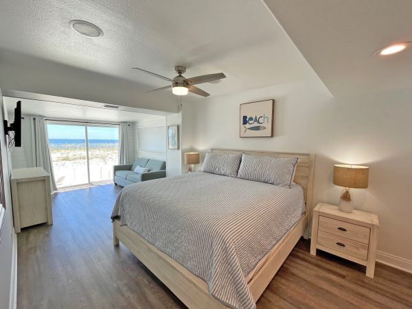 Spacious Pensacola Beach Vacation Rental: Perfect for Events