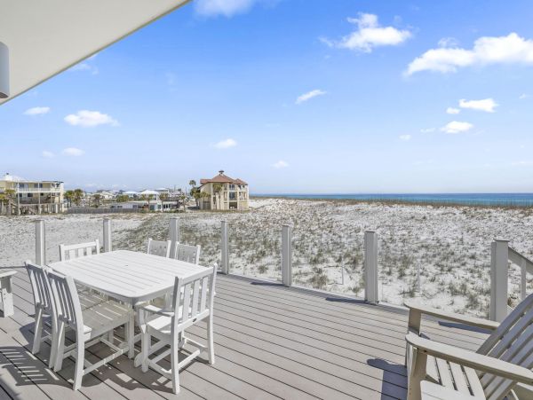6-Bedroom Gulf Breeze Vacation Rental with Pool & Views