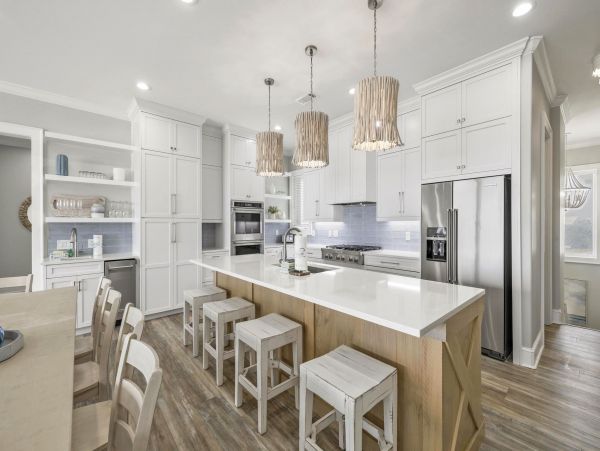 6-Bedroom Gulf Breeze Vacation Rental with Pool & Views