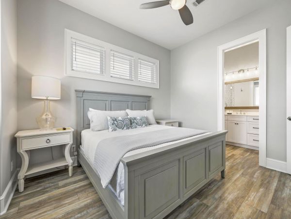 6-Bedroom Gulf Breeze Vacation Rental with Pool & Views