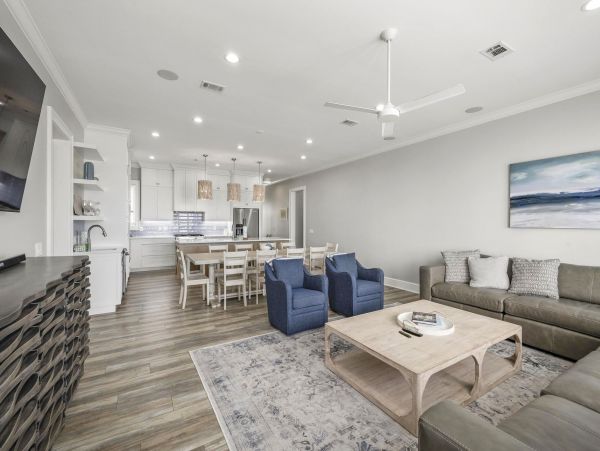 6-Bedroom Gulf Breeze Vacation Rental with Pool & Views
