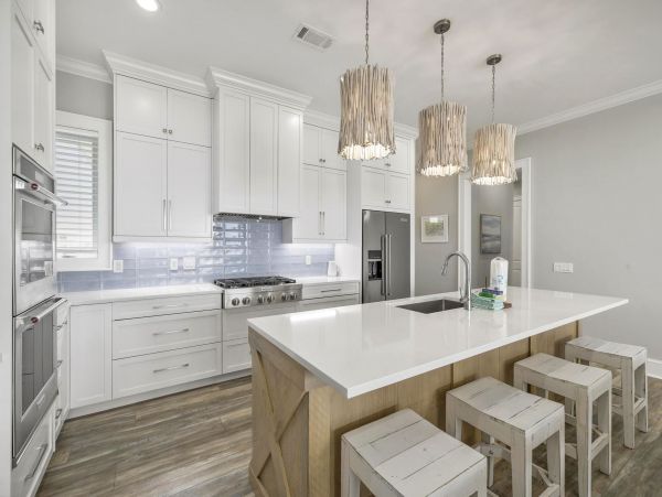 6-Bedroom Gulf Breeze Vacation Rental with Pool & Views