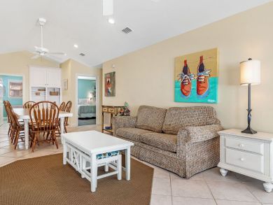 Charming Vacation Rental on Gulf Shores. Call Today