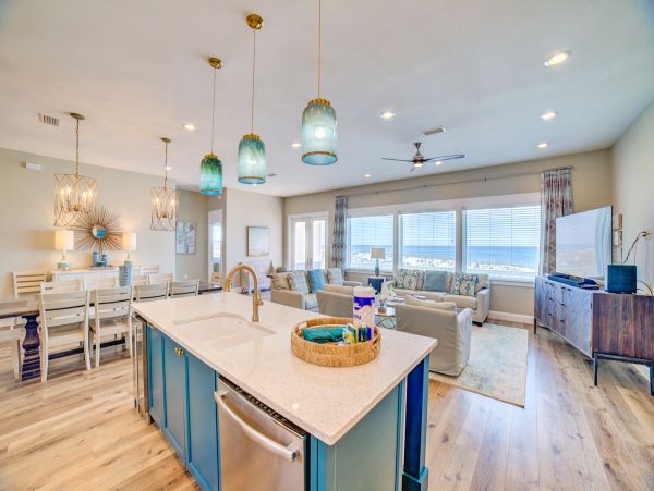 Beach Front Pensacola Vacation Home Six Bedroom Beach House Pool