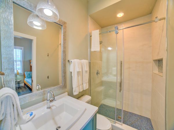 Beach Front Pensacola Vacation Home Six Bedroom Beach House Pool