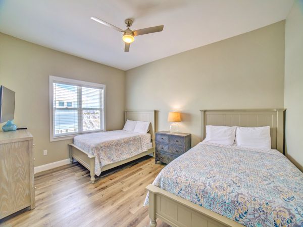 Beach Front Pensacola Vacation Home Six Bedroom Beach House Pool