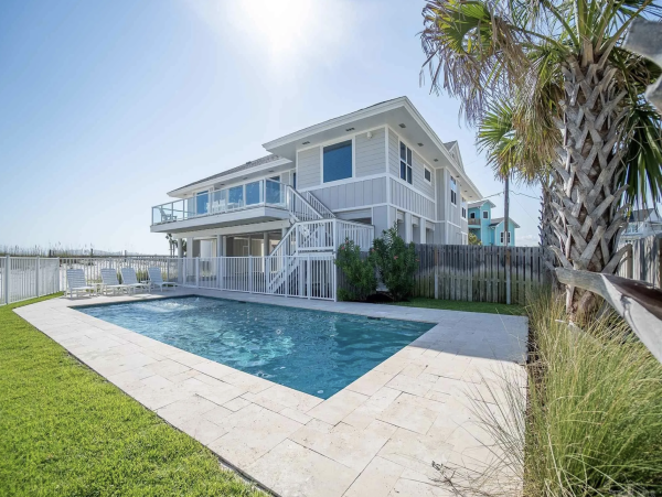 Beach Front Pensacola Vacation Home Six Bedroom Beach House Pool