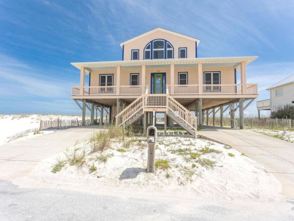 Oceanfront Villa For 14 Guests