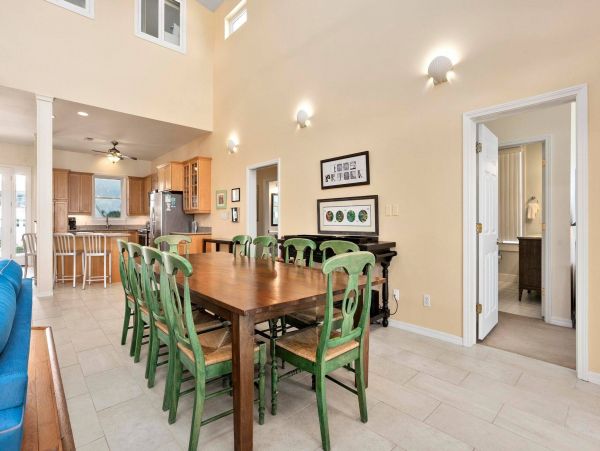 Oceanfront Villa For 14 Guests