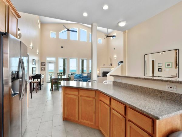 Oceanfront Villa For 14 Guests