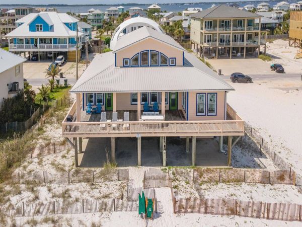 Oceanfront Villa For 14 Guests