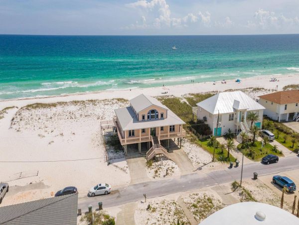 Oceanfront Villa For 14 Guests