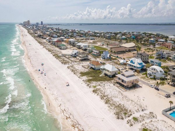 Oceanfront Villa For 14 Guests