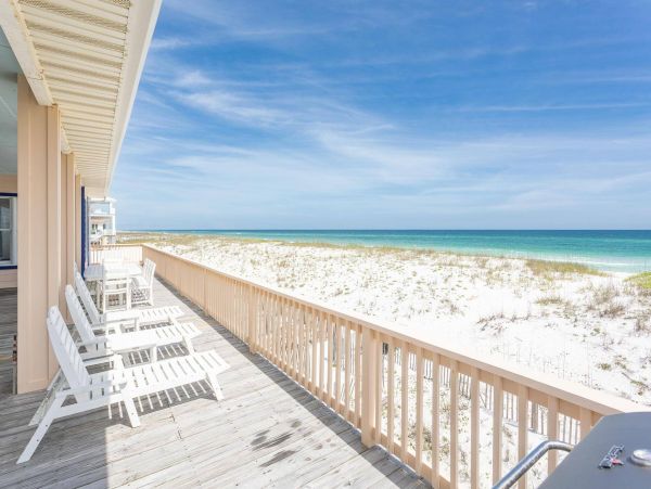 Oceanfront Villa For 14 Guests