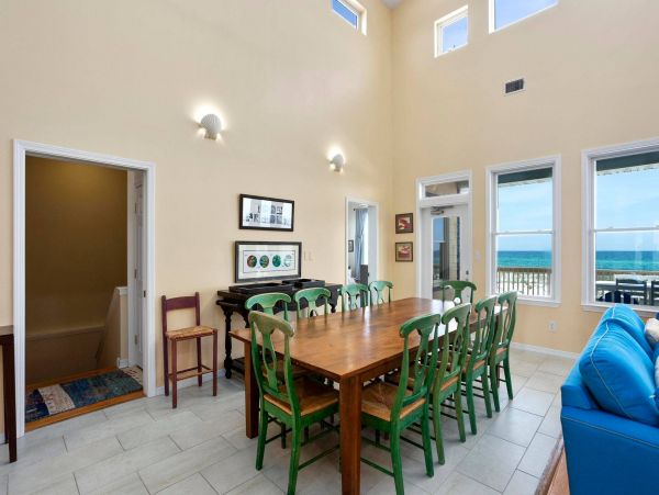 Oceanfront Villa For 14 Guests