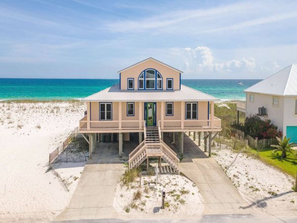 Oceanfront Villa For 14 Guests
