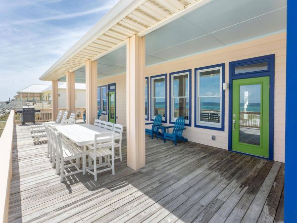 Oceanfront Villa For 14 Guests