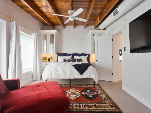 Pensacola Beach Four Bedroom Vacation Cottage