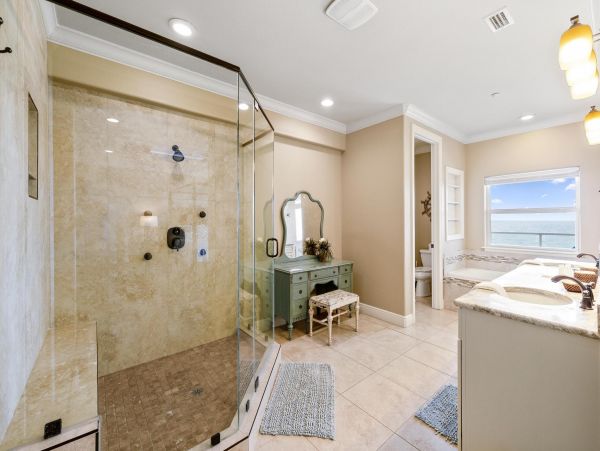 Stay in Style in this Pensacola Beach Vacation Rental