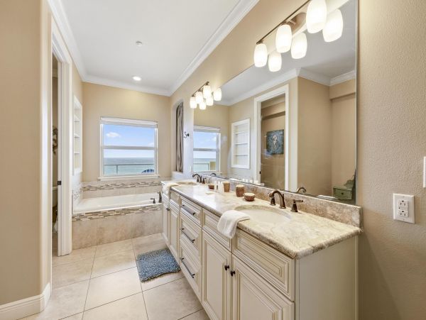 Stay in Style in this Pensacola Beach Vacation Rental