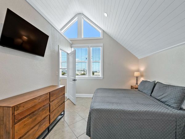 Finest 10 Bedroom Vacation Rental in Pensacola Beach