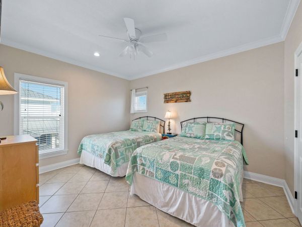 Finest 10 Bedroom Vacation Rental in Pensacola Beach